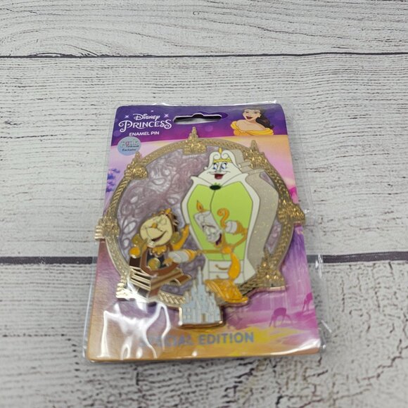 NEW! PALM-Beauty & The Beast-Cogsworth Lumiere & Wardrobe LE 300 3” Disney Pin - Picture 1 of 3